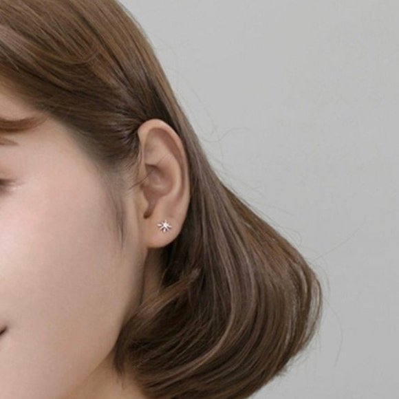 A Pair Silver Small Star Stud Earrings-ECZ007 Silver - Picture 2 of 9